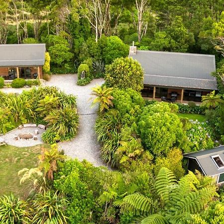 Paparoa Beach Hideaway With Hot Tub Barrytown Buitenkant foto