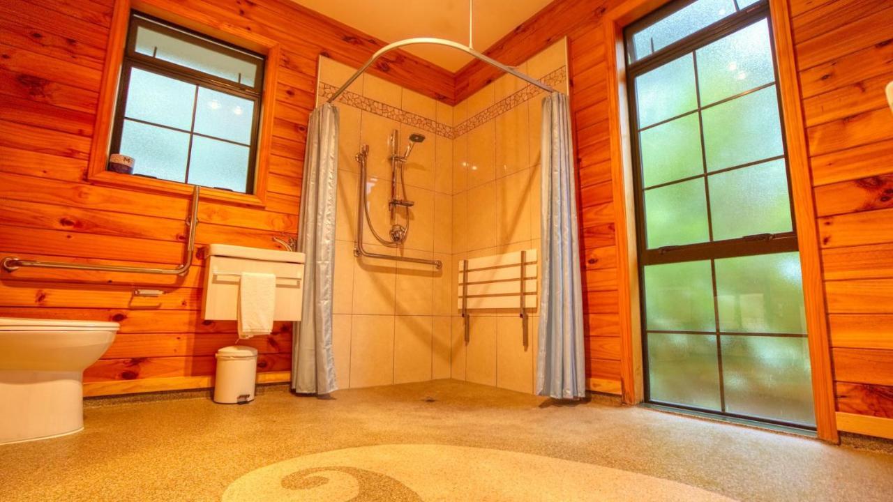 Paparoa Beach Hideaway With Hot Tub Barrytown Buitenkant foto