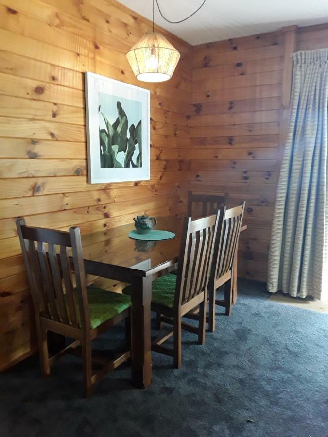 Paparoa Beach Hideaway With Hot Tub Barrytown Buitenkant foto